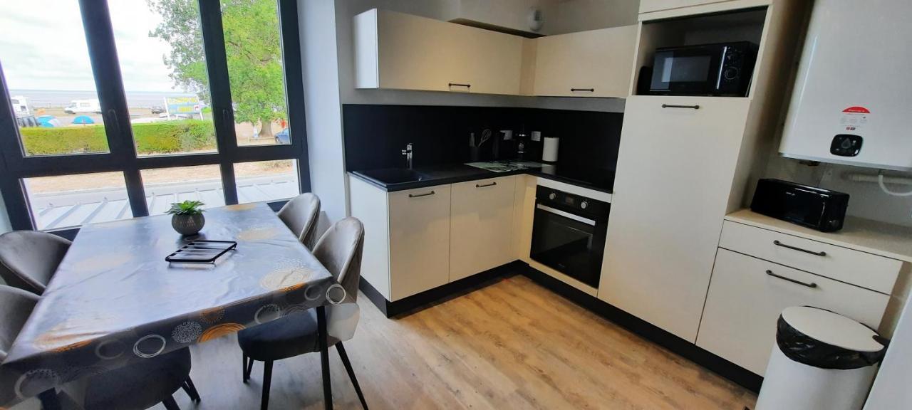 Les Appartements De La B Saint-Benoît-des-Ondes Dış mekan fotoğraf