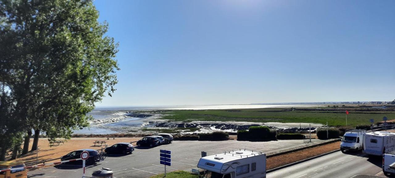 Les Appartements De La B Saint-Benoît-des-Ondes Dış mekan fotoğraf