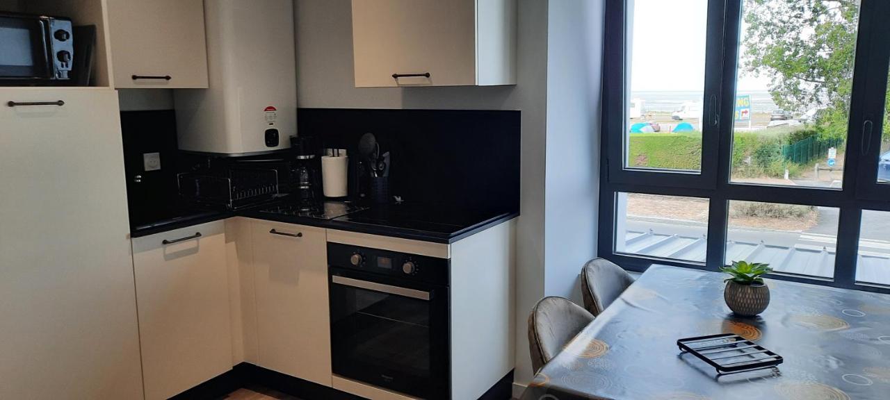 Les Appartements De La B Saint-Benoît-des-Ondes Dış mekan fotoğraf